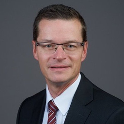Dr. Alexander Runge