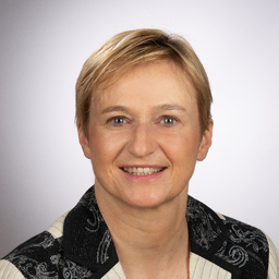 Dr. Bettina Glombitza