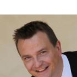 Dr. Wolfgang Schiek