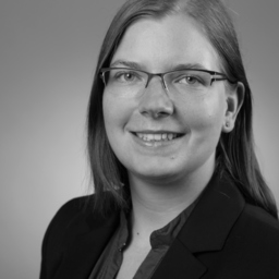 Dr. Constanze Bach