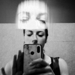 Samina Mohn