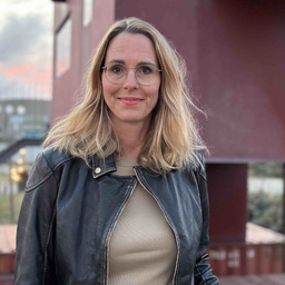 Simone Schmitt