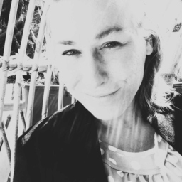 Anke Farnik