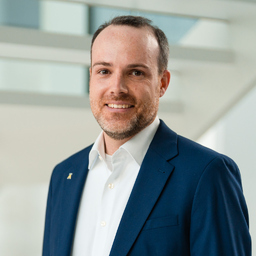 Dr. Dominik Geibel