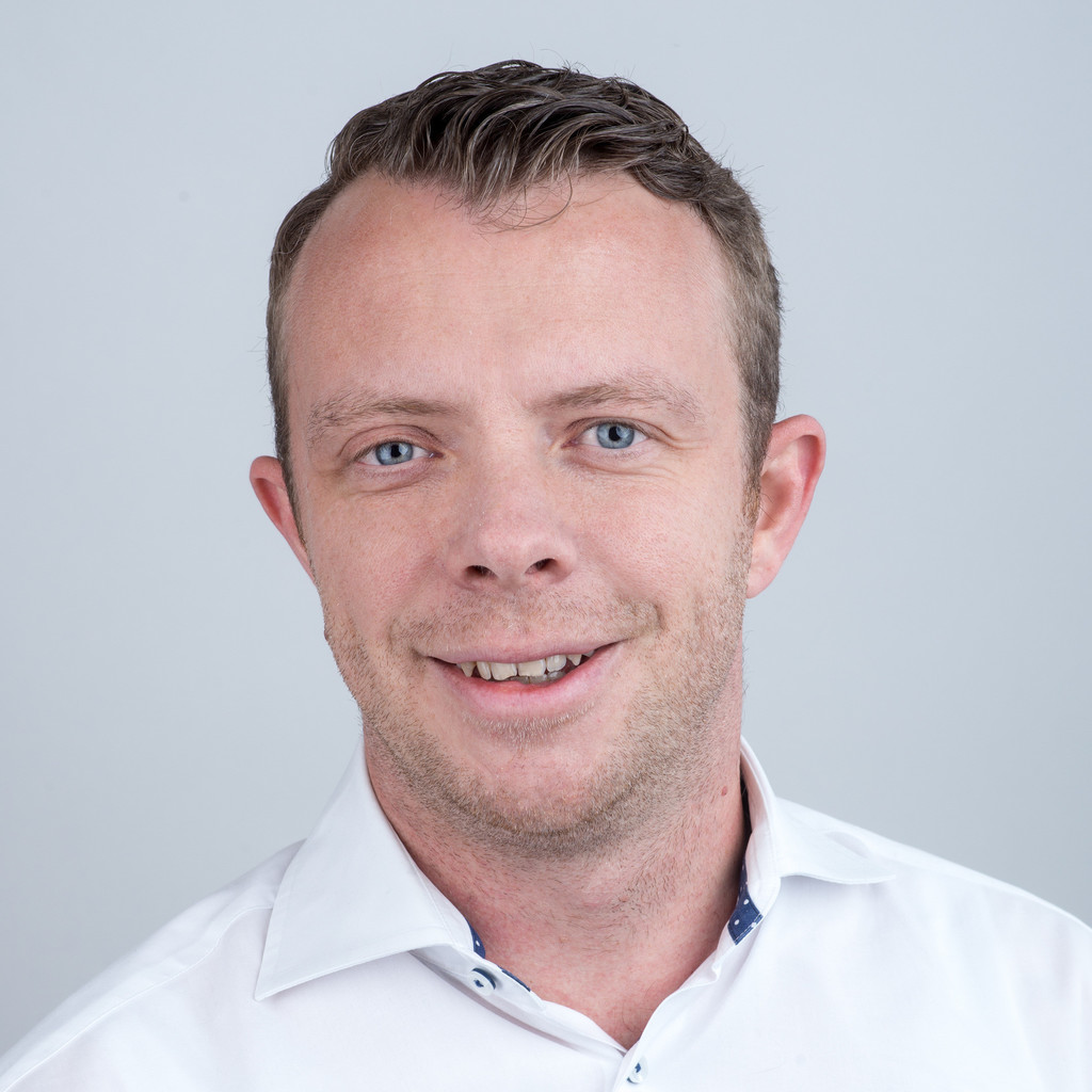 Kejo Starosta Leiter Datenbanken Schweizerische Nationalbank SNB XING