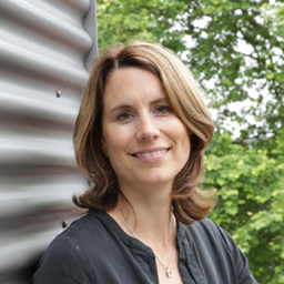Claudia Menge