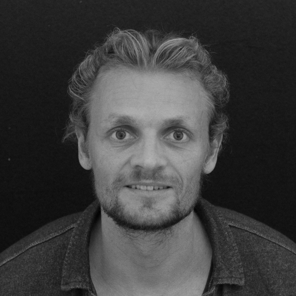 Christoph Muehle Online Marketing Manager OMR ramp106 GmbH XING