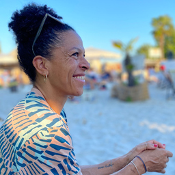 Nathalie Milton