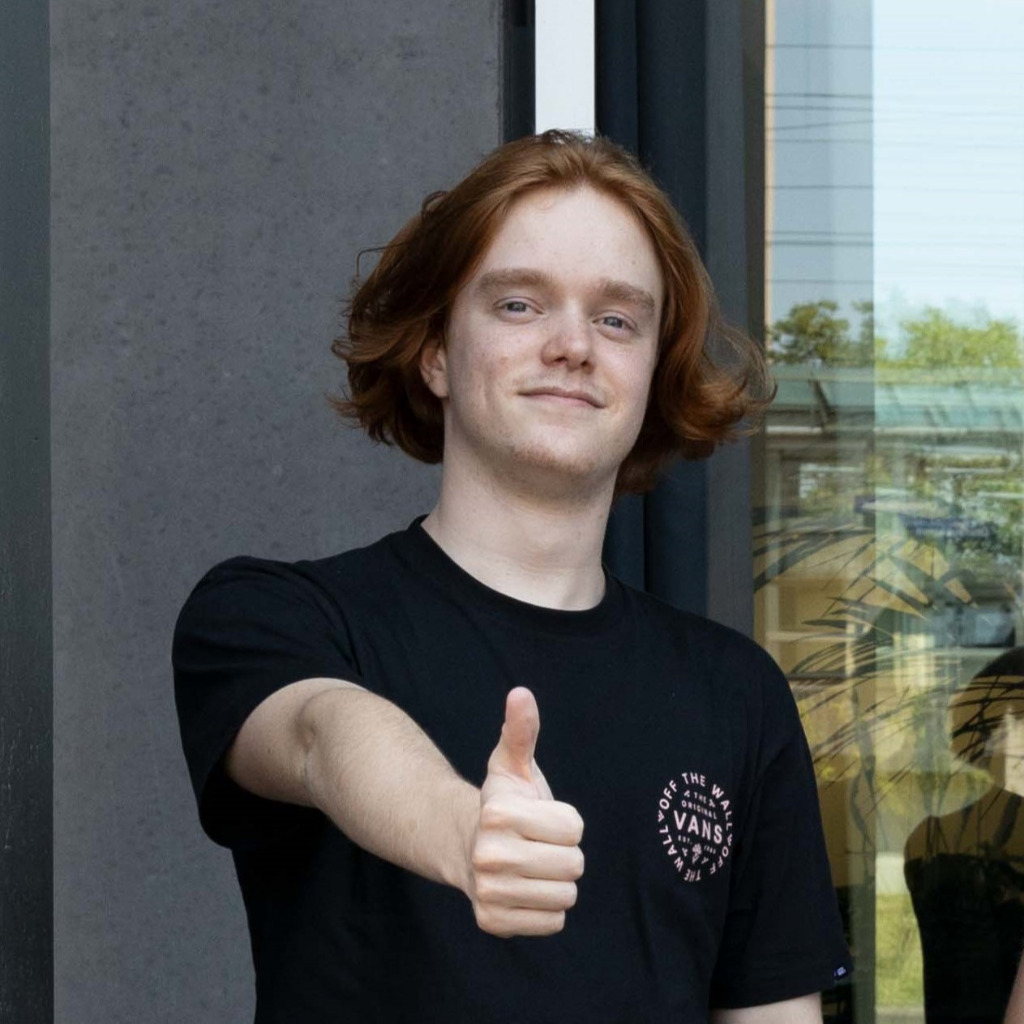 Leo Pieren Informatiker, Applikationsentwickler EFZ Bundesamt für