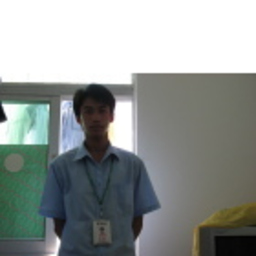 勇 韦