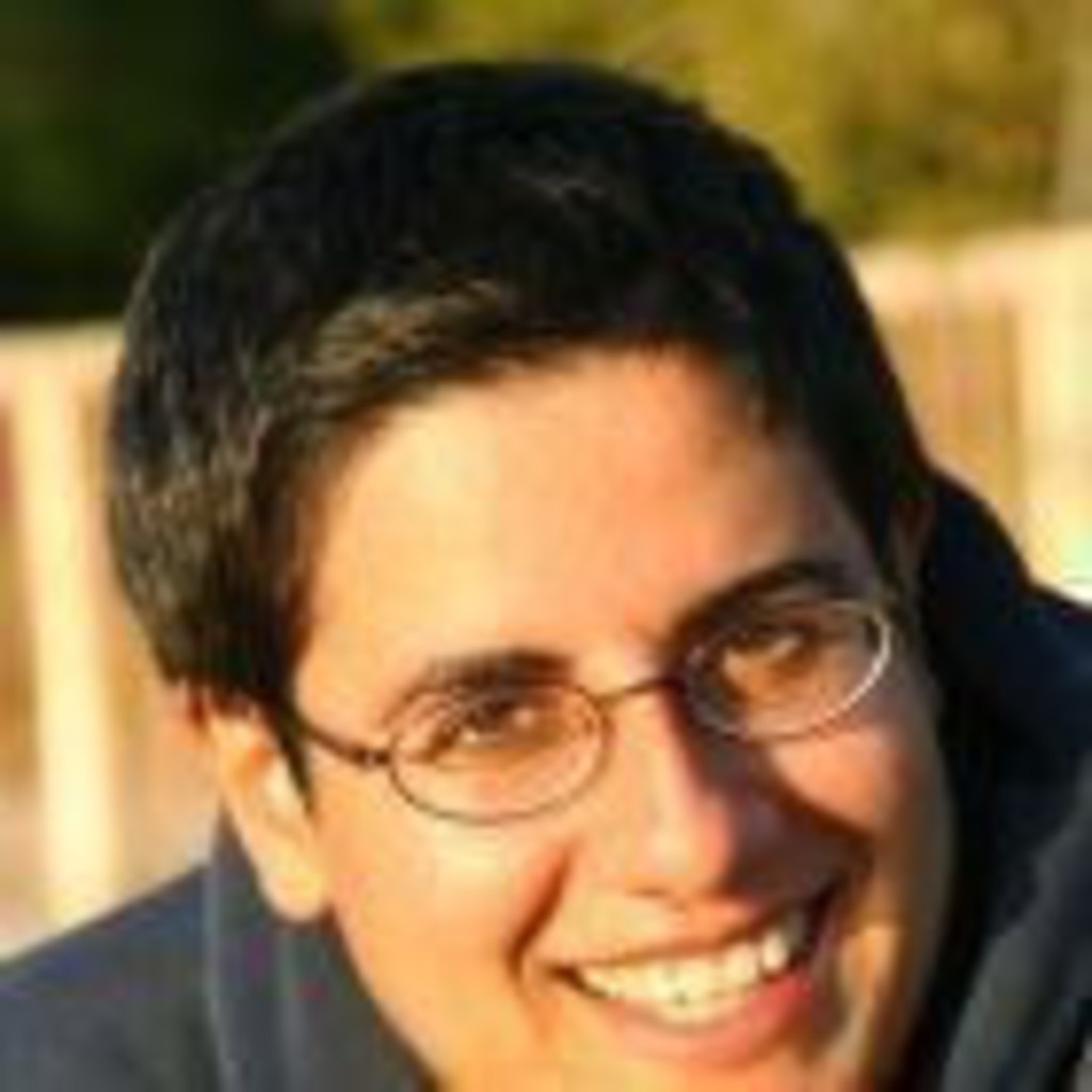 Dalia AbouZeid EMEA Deployment Manager for EndUser Computing