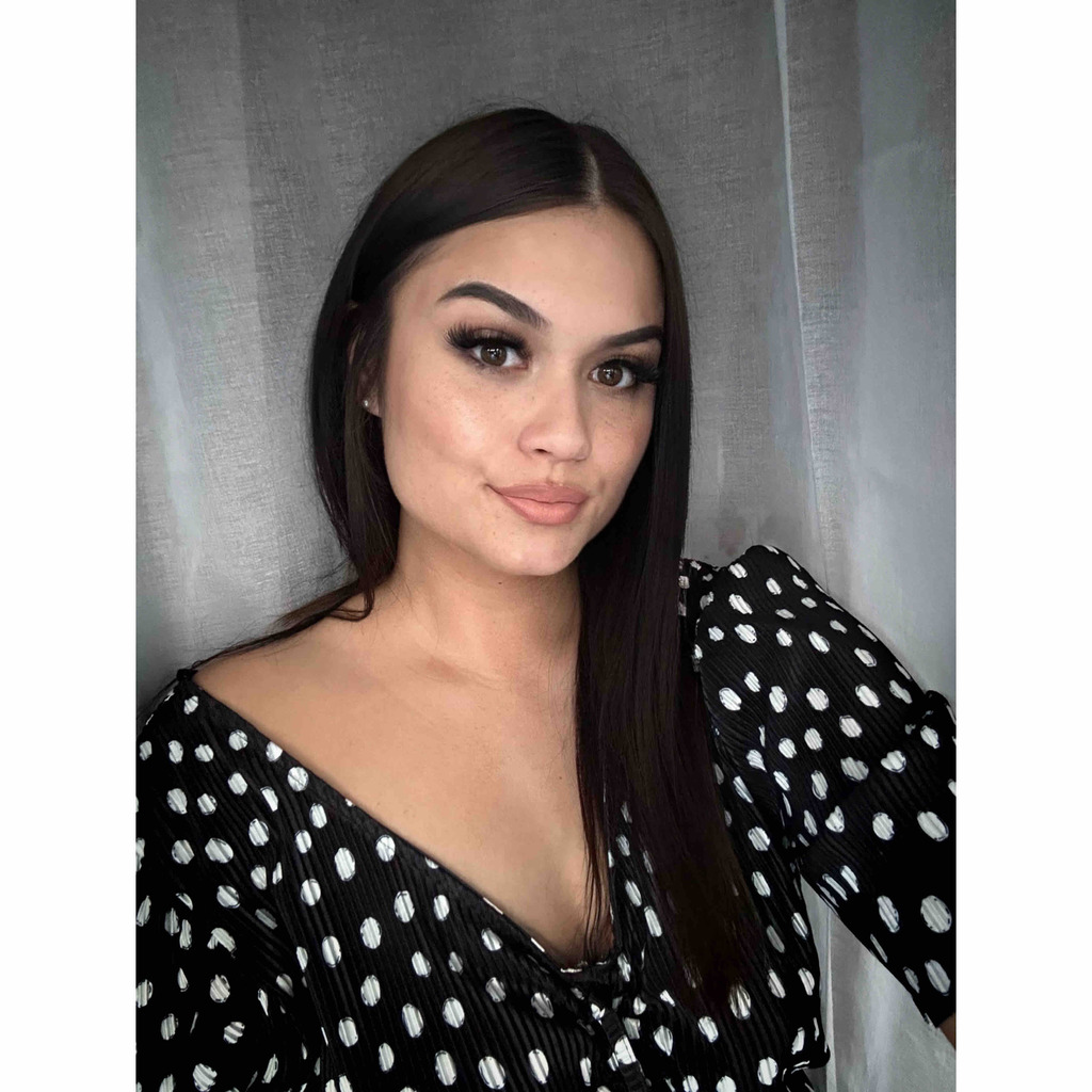 Melanie Hecker Administrative Assistant Neovia Logistics Germany