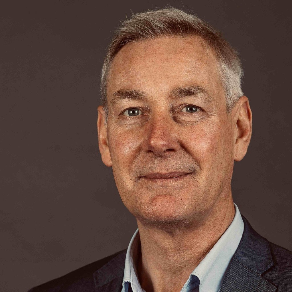 Michael Sterk Chief Commercial Officer Palletways Group Ltd. XING