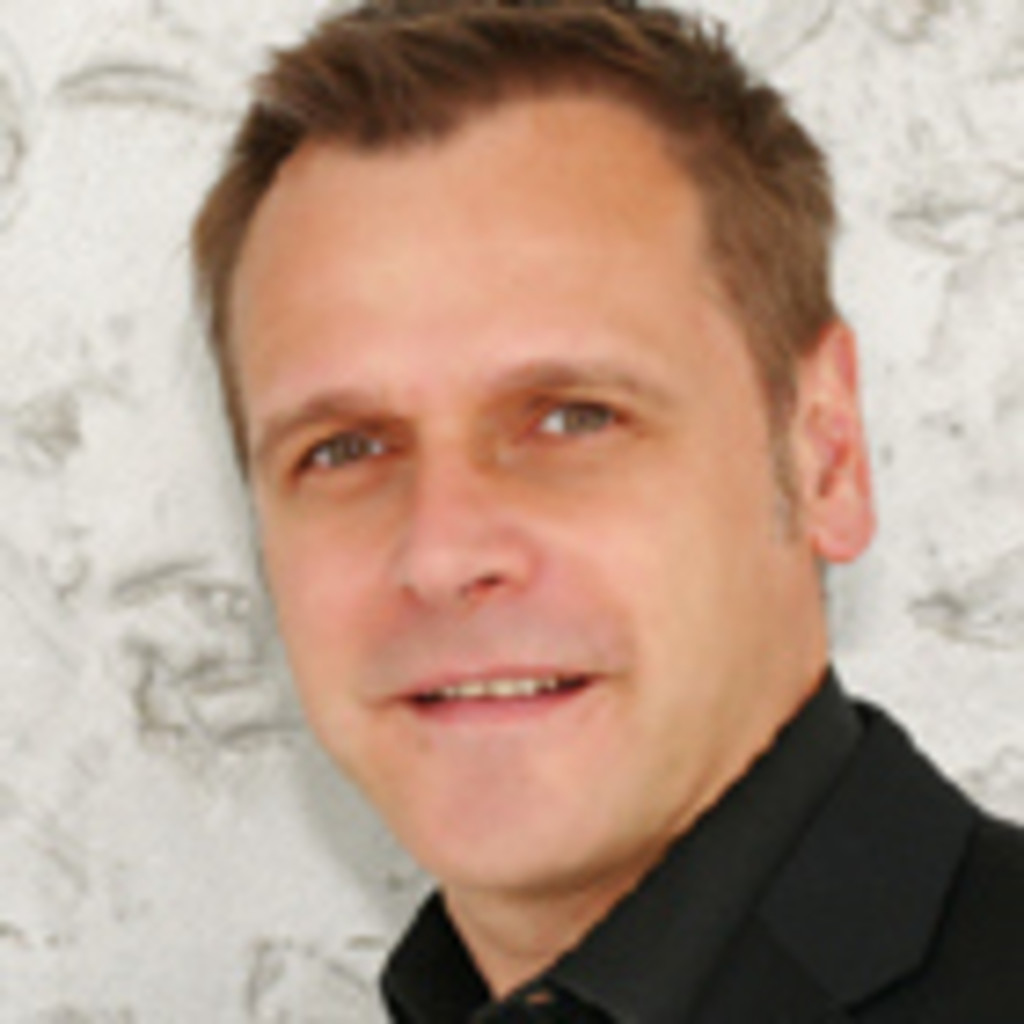 Heinrich Ackermann Stellvertretender Chefredakteur, Competence Center