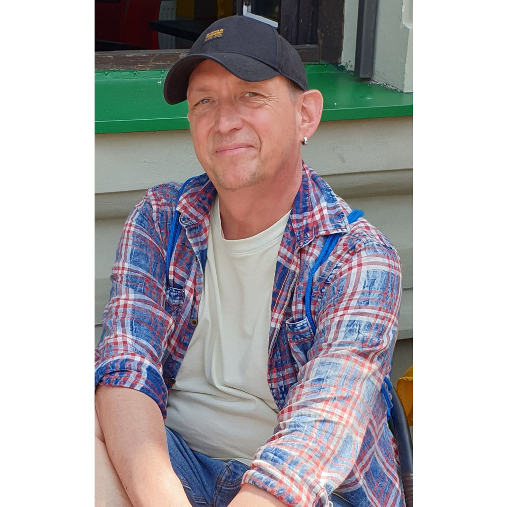 Sascha Barg Assistant Storemanager Parfümerie Douglas GmbH