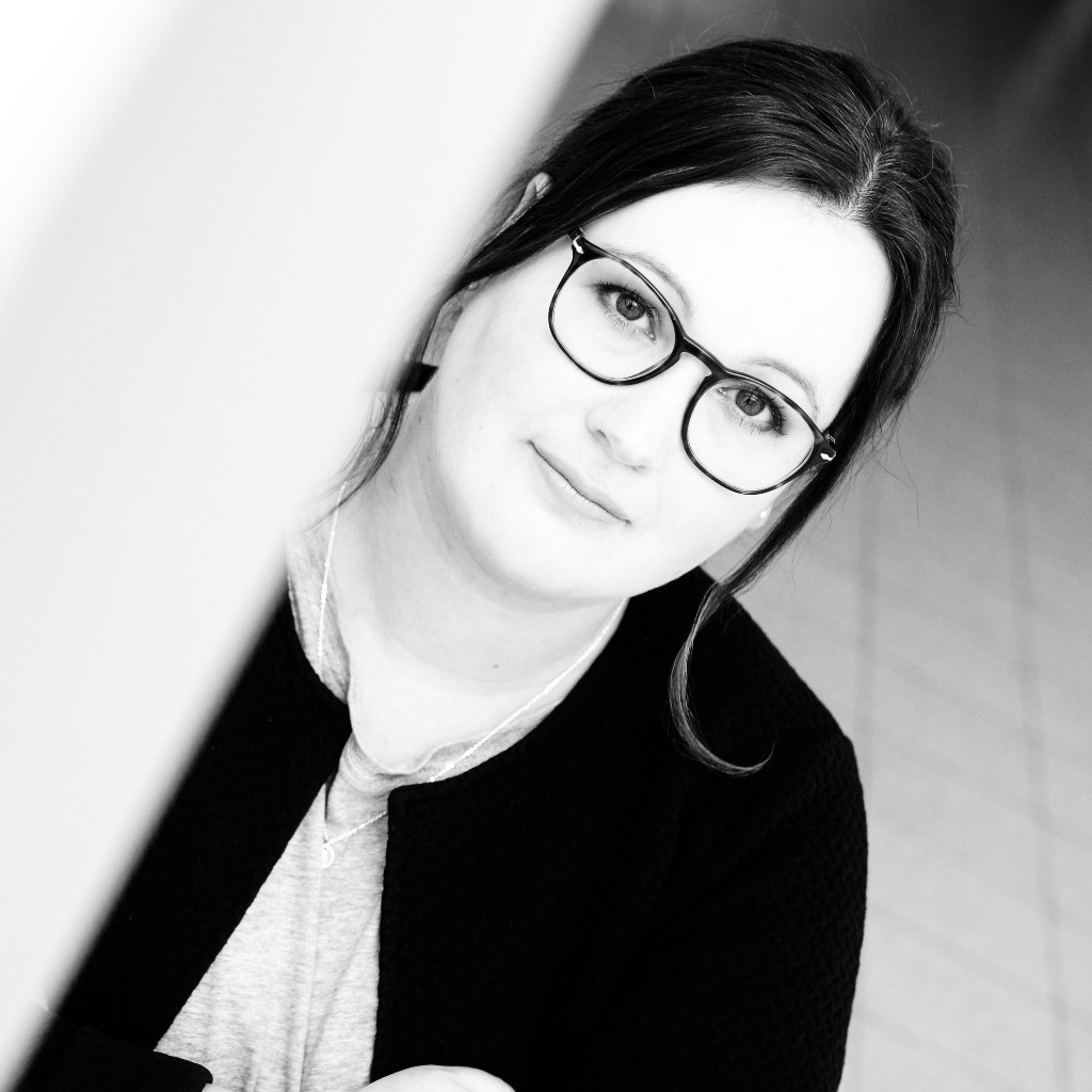 Katharina Biermann Marketing Manager Iuvare Gruppe XING