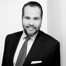 Christopher M Hartmann