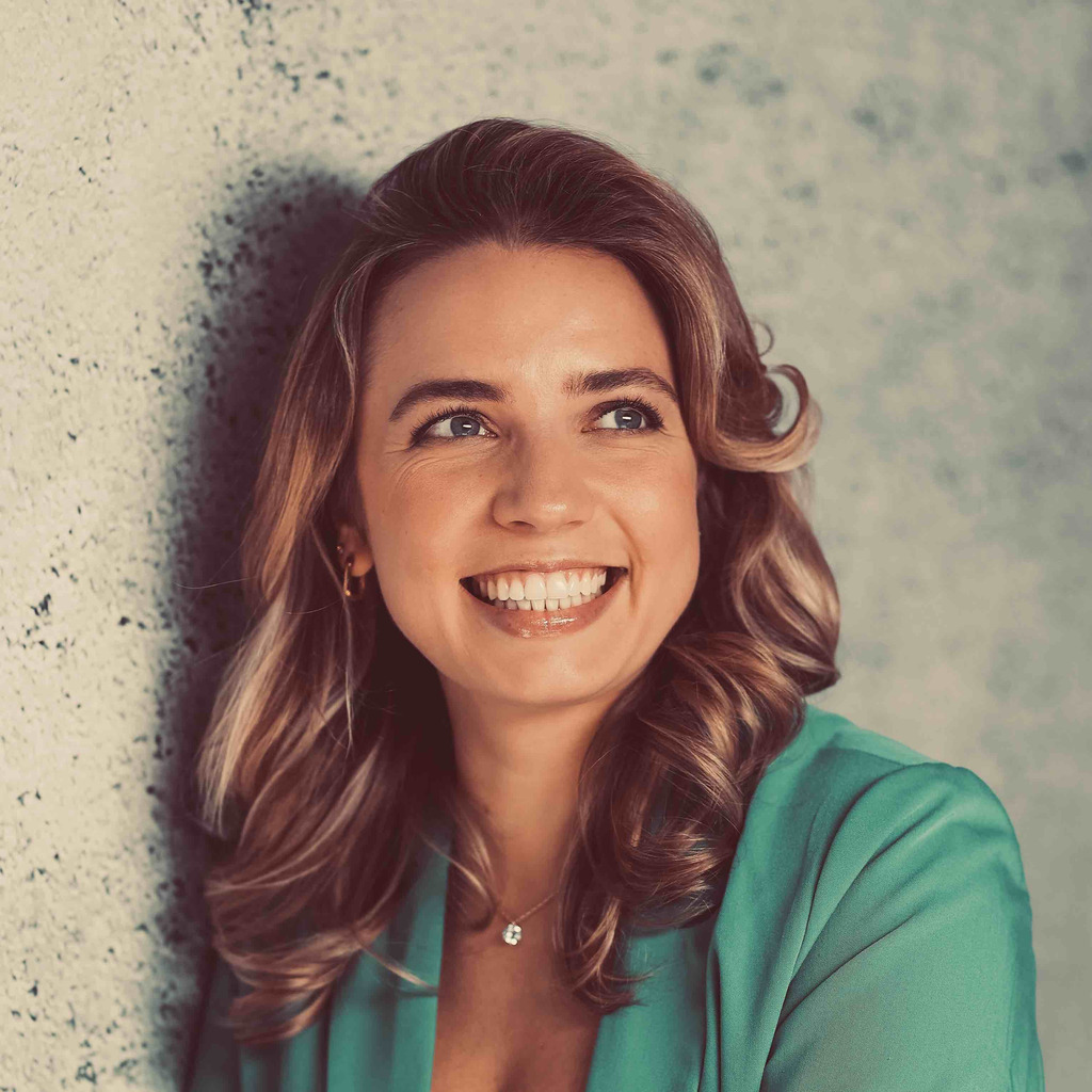 Marina Warnecke Marketing Manager reiseart GmbH & Co. KG XING