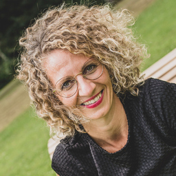 Julia Fenzel