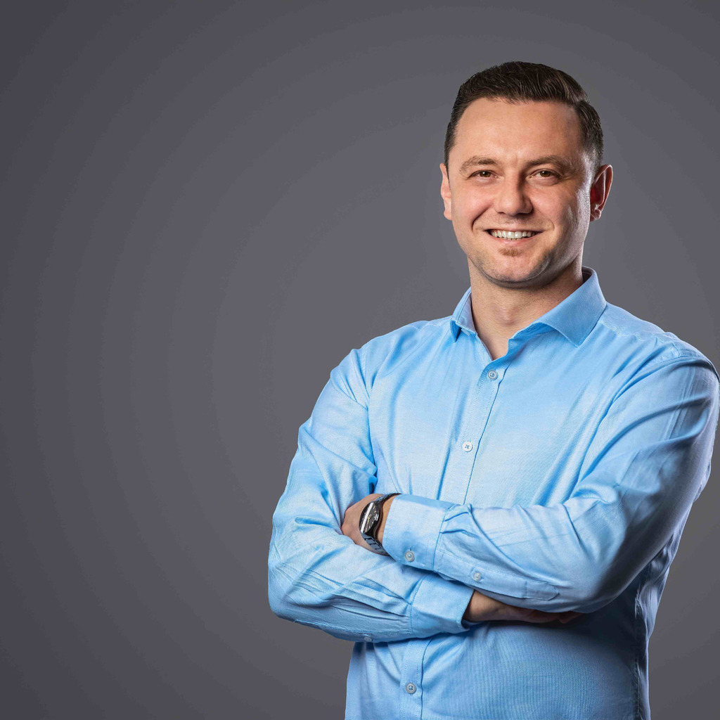 Dimitri Anselm Schichtführer A.Raymond XING