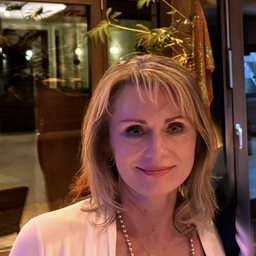 Dr. Iva Thiel