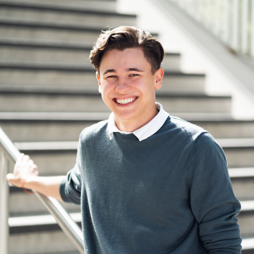 Christopher Berg Trainee Delivery retarus GmbH XING