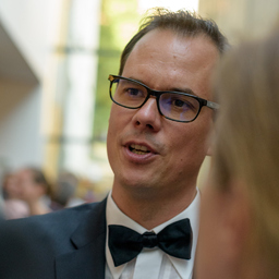 Dr. Daniel Zeidler