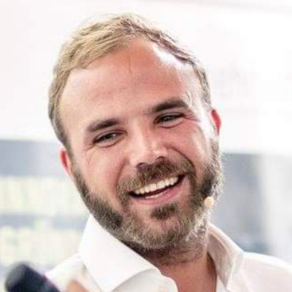 Philip Schneider Senior Consultant UnternehmerTUM Business Creators