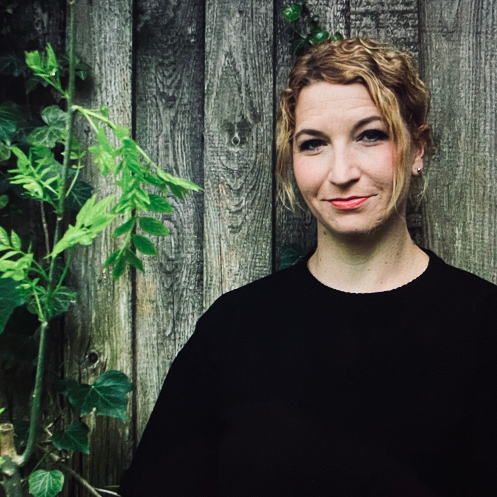 Ruth Höfner Business Development Manager + Project Lead