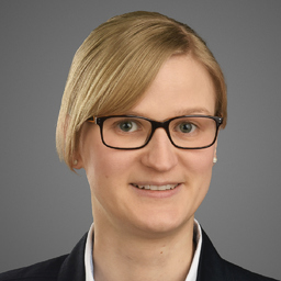 Dr. Julia Karpe