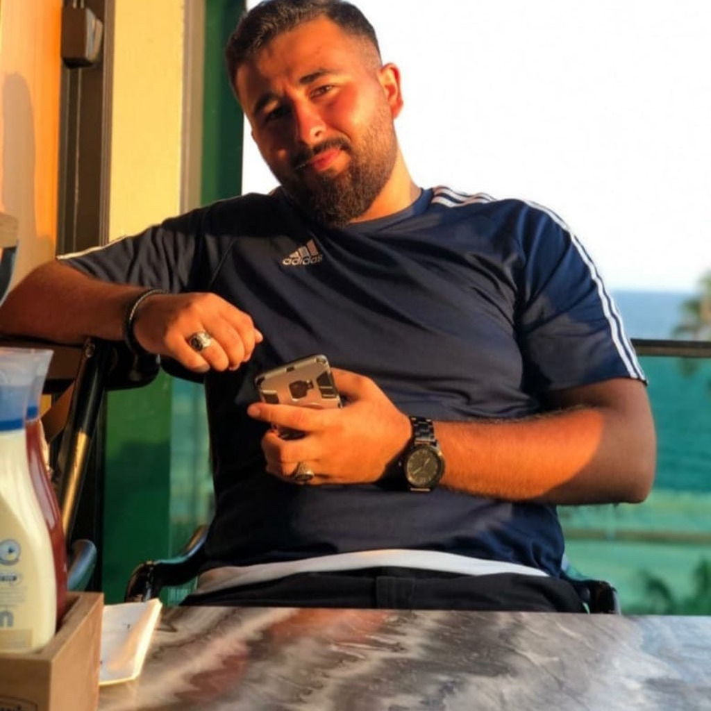 Abdul Saadou CEO Amo Shisha Shop XING