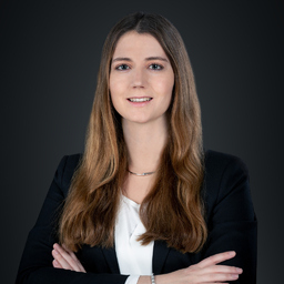 Dr. Julia Schnorr