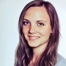 Julia Renner