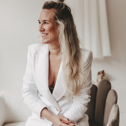 Chiara Queralt Lortzing