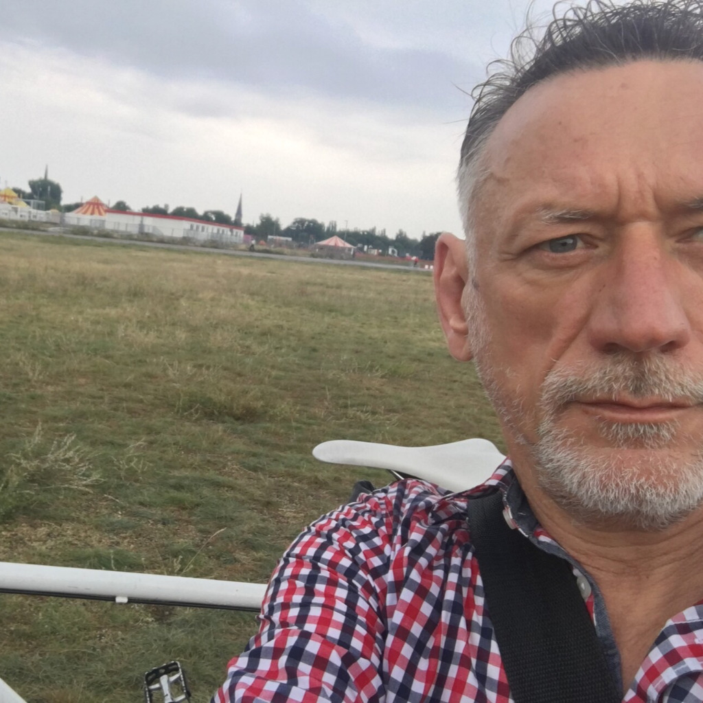 Armin Schaefer Teamleiter Workflow Druckvorstufe Armin Schaefer XING