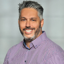 Emre Oezer