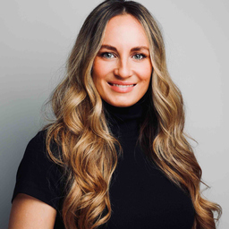 Karina Dinius