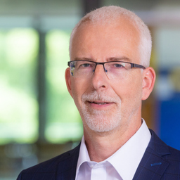 Dr. Andreas Schumacher