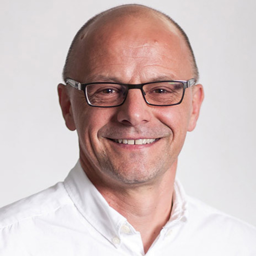 HansPeter Dannecker Verkaufssachbearbeiter Holzer Druck und Medien