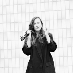 Nina Bayer's profile picture