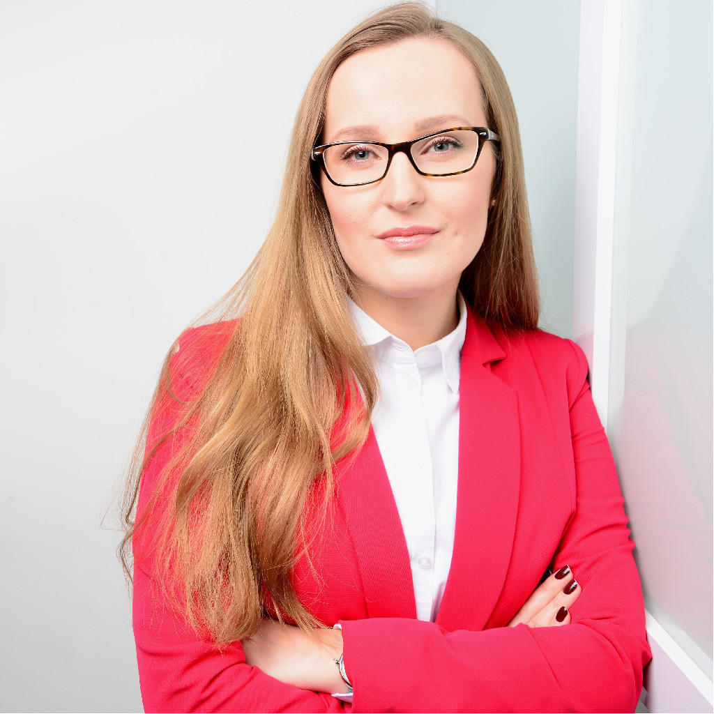 Justyna Olenkovic Recruiter Valeo Siemens Eautomotive Germany Gmbh Xing