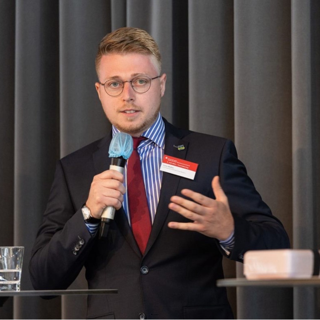 Felix Mueller ESG Manager LBS Landesbausparkasse NordOst AG XING