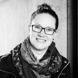 Angela Roth