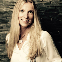 Claudia Steenpass