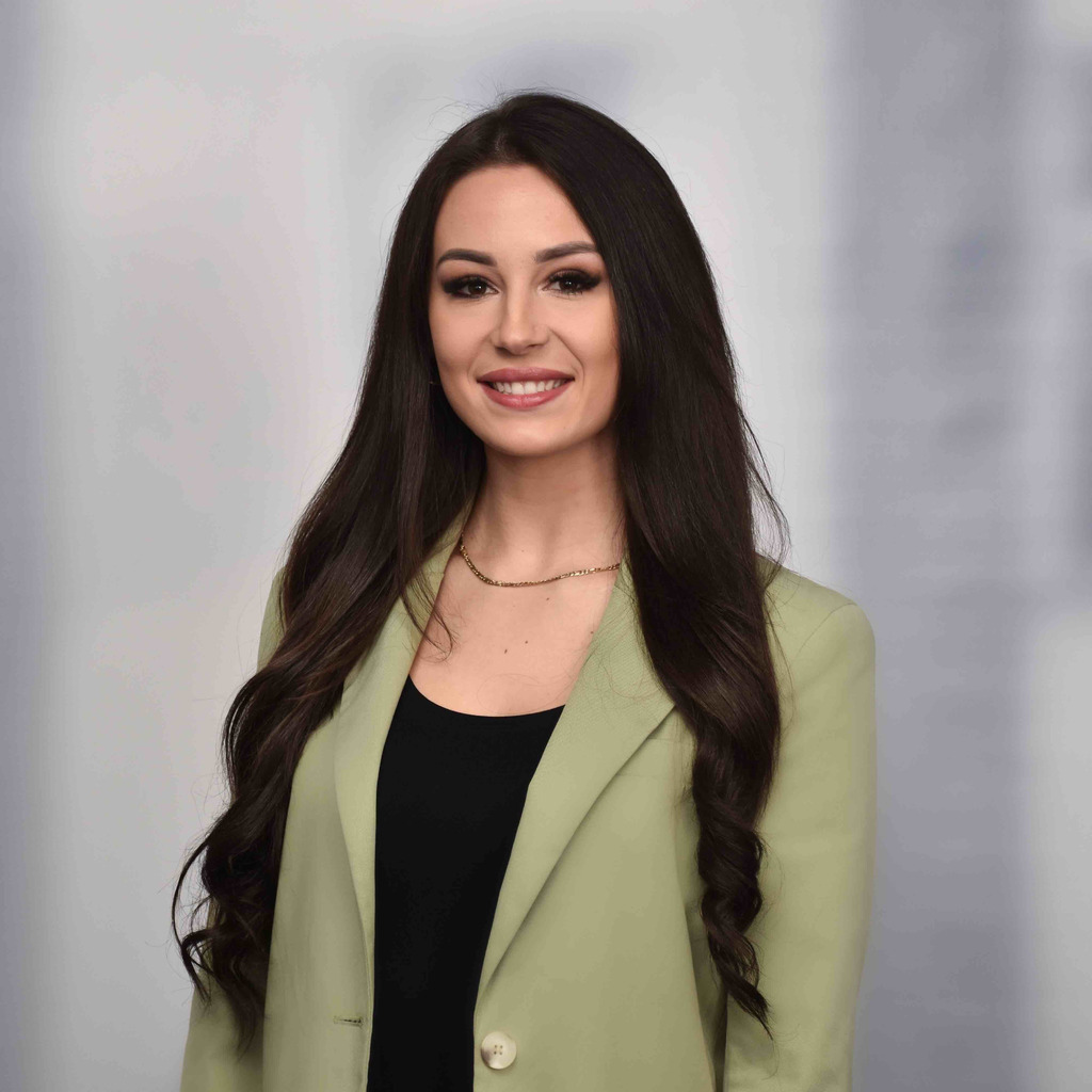 LisaSophie Schröder Recruiterin ITProfessionals Deutsche Bahn XING