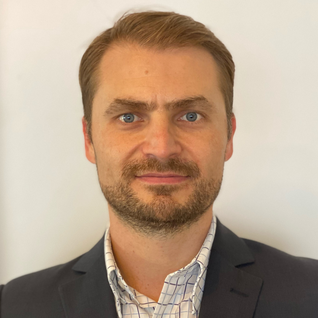 Denis Sinelnikov Gesamtprojektleiter Datacenter Senior Project Manager Schneider Electric 