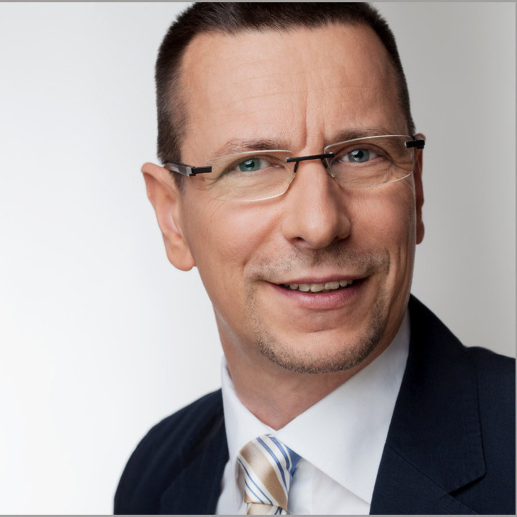 Martin Ammer Head of Sales & Service Support CE Bruker AXS GmbH XING