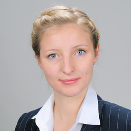 Dr. Karoline Selbach