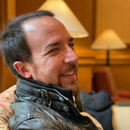 Alexander Hau