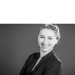 Simone Sayer